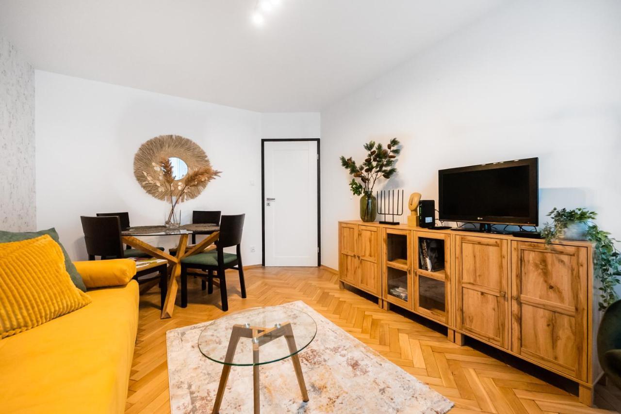 Metro Swietokrzyska Boho Aesthetic Apartment Varsó Kültér fotó