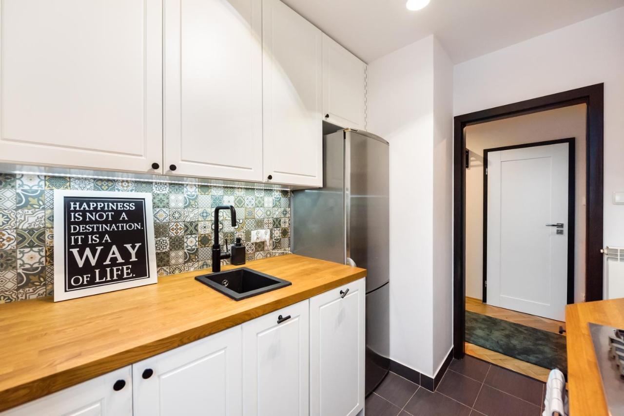 Metro Swietokrzyska Boho Aesthetic Apartment Varsó Kültér fotó